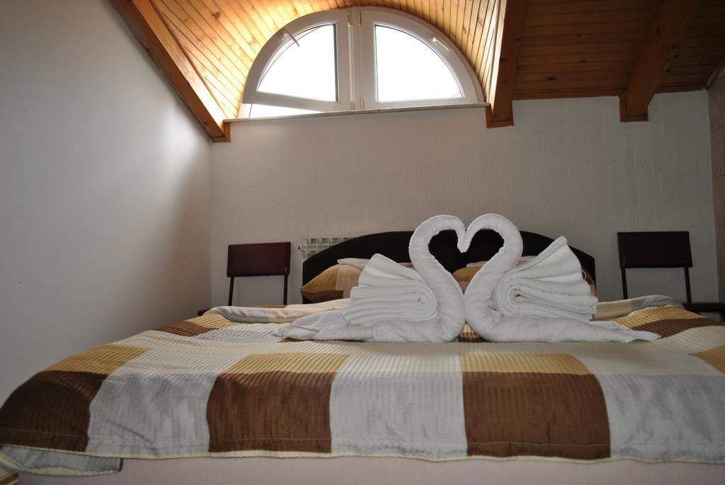 Hostel Cuba Banja Luka Bilik gambar